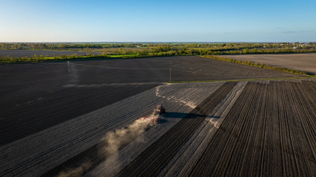 Photo d'un tracteur Case IH sur la ferme de Christophe Arnaud